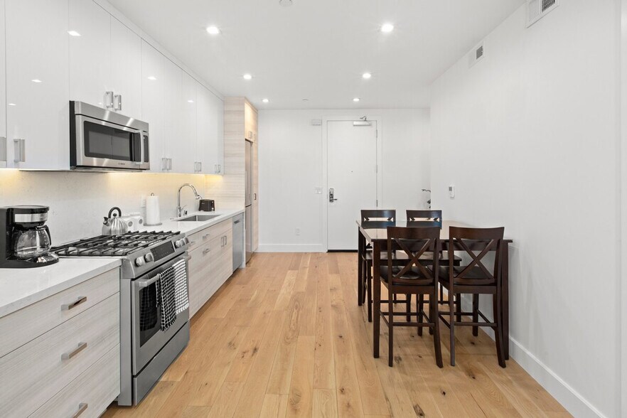 Building Photo - 761 Minna St