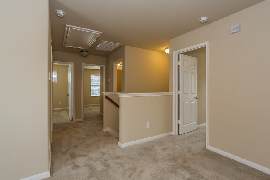 Building Photo - 21811 Octavia Way
