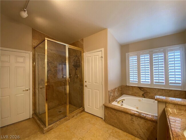 Building Photo - 7816 Waterfalls Ave