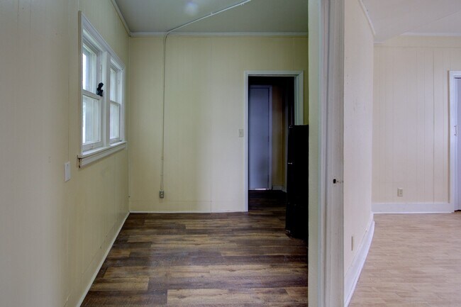 Building Photo - 2530 7th Ave
