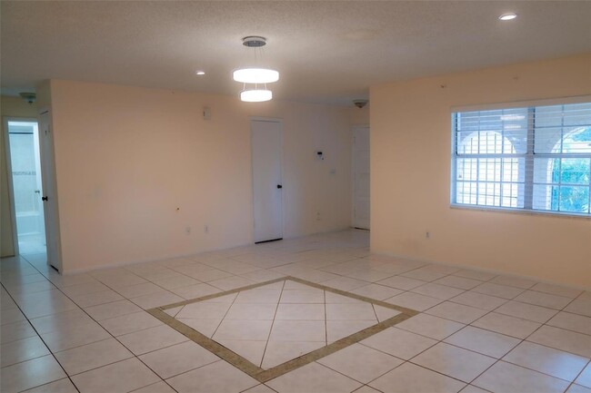 Building Photo - 6152 Bonnie Brook Blvd