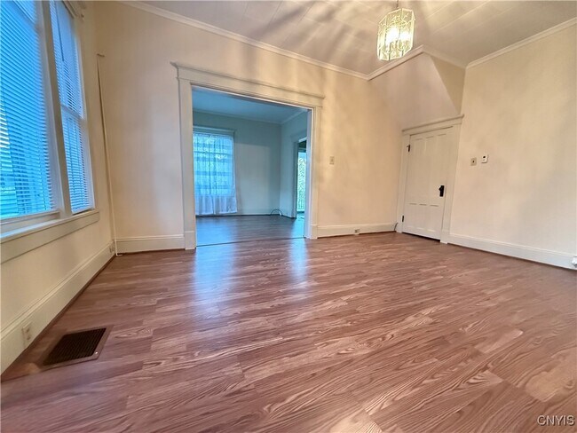 Building Photo - 56 E 5th St