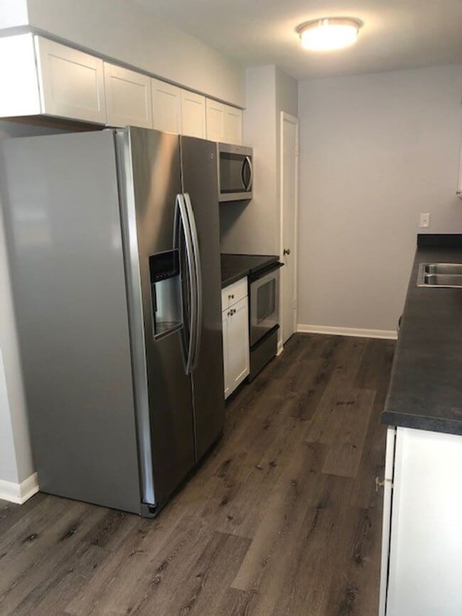 Building Photo - Remodeled 3 Bedroom Home!