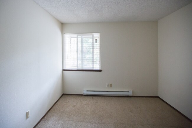Building Photo - 1714 Evergreen Park Ct SW