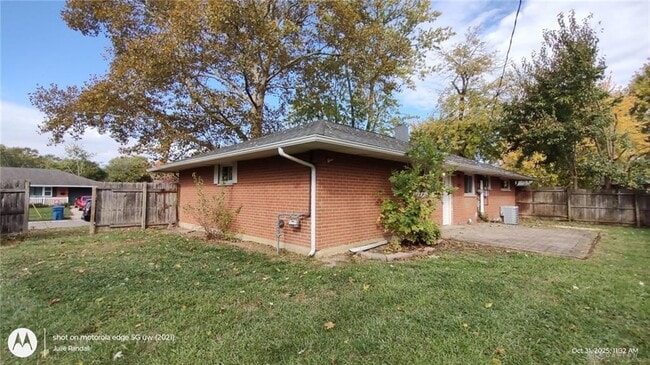 Building Photo - 5664 Tibet Dr