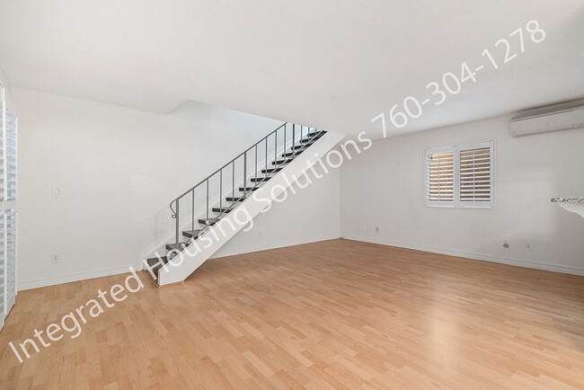 Building Photo - 5927 Mildred St