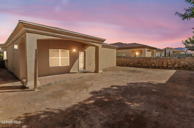 Building Photo - 5557 Gustavo Madrid Ln