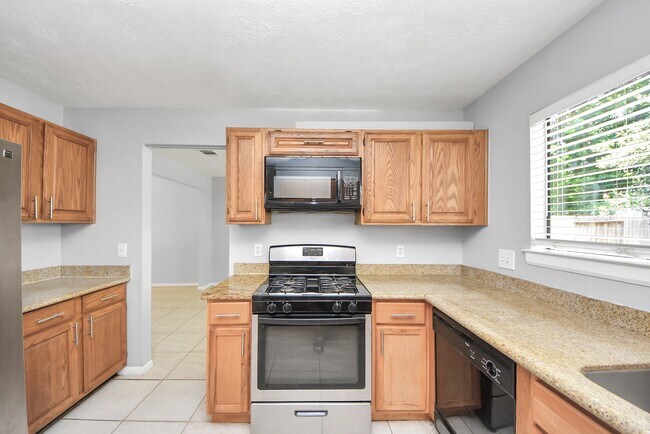 Building Photo - 16006 Autumn Falls Ln