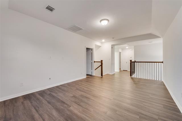 Building Photo - 2418 Hillview Dr