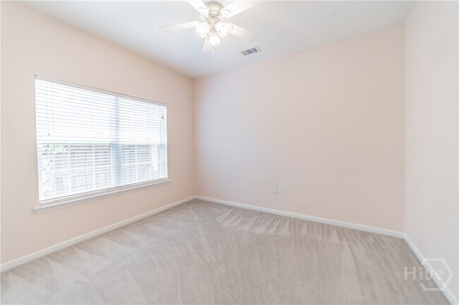 Building Photo - 504 Golden Grove Ln