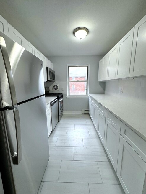 Building Photo - Hudson Crest - Cliffside Park
