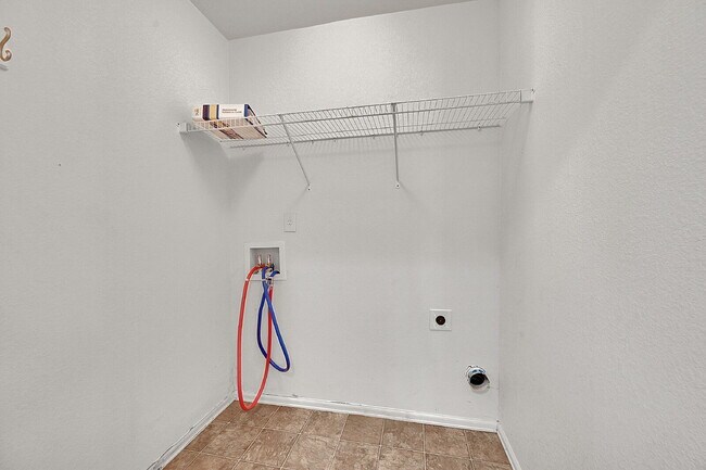 Building Photo - $2,300.00 - 3 Bedrooms, 2 Bathrooms, Single Family Home in Thornton with Cozy Fireplace!