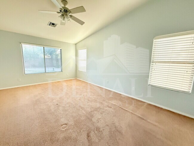 Building Photo - 1845 E Aloe Pl