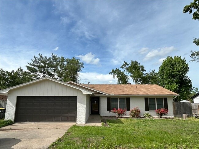 Primary Photo - 3005 W Beechwood Dr