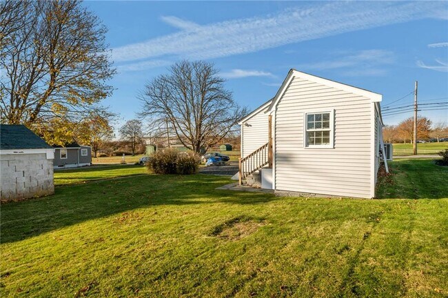 Building Photo - 49 Reservoir Rd