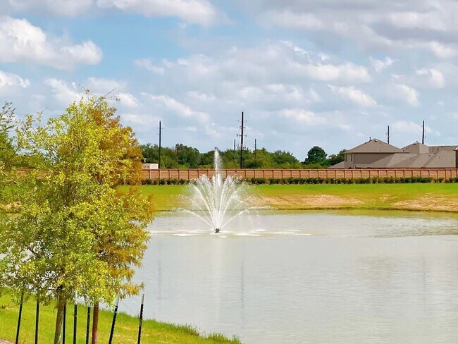 Building Photo - 25410 Katy Gate Ln