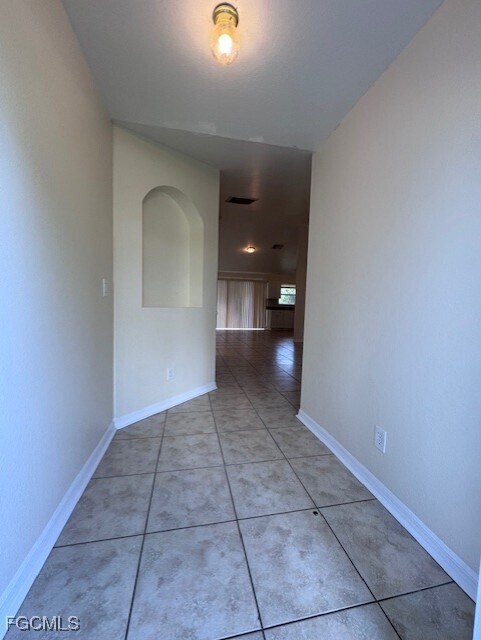 Building Photo - 1118 Copley St E