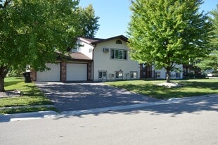Building Photo - 548 Seminole Way