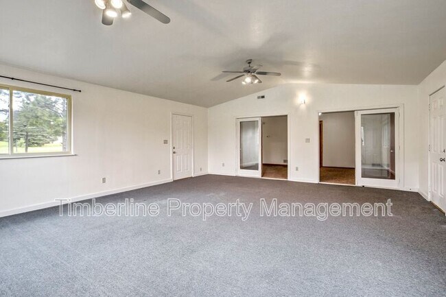 Building Photo - 17960 Bakers Farm Rd