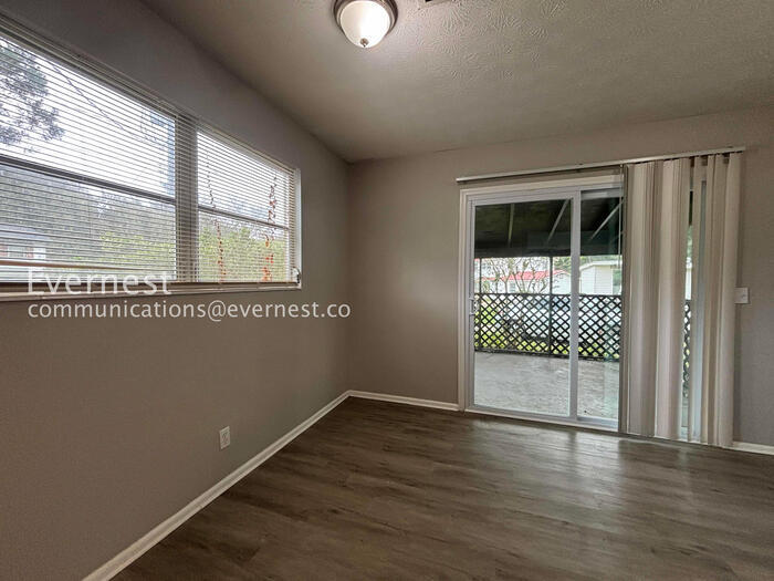 Building Photo - 6824 Rojo Ct