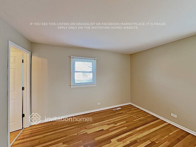 Building Photo - 15447 David Ln