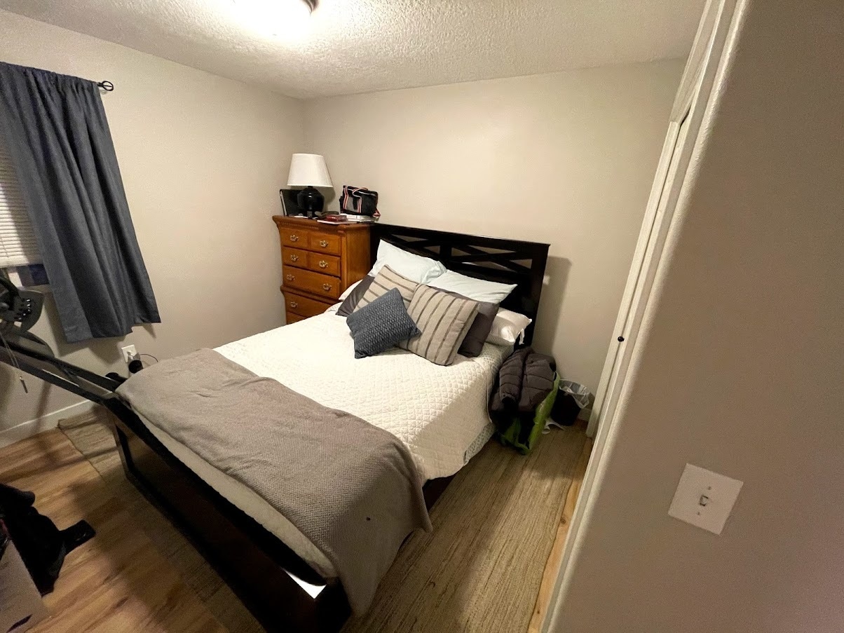 Furnished Private Bedroom - 139 W Suncrest Ln