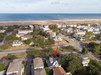 Building Photo - Quaint North End Beach Cottage