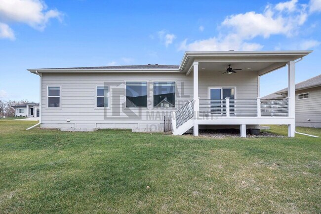 Building Photo - 16893 Madison Cir