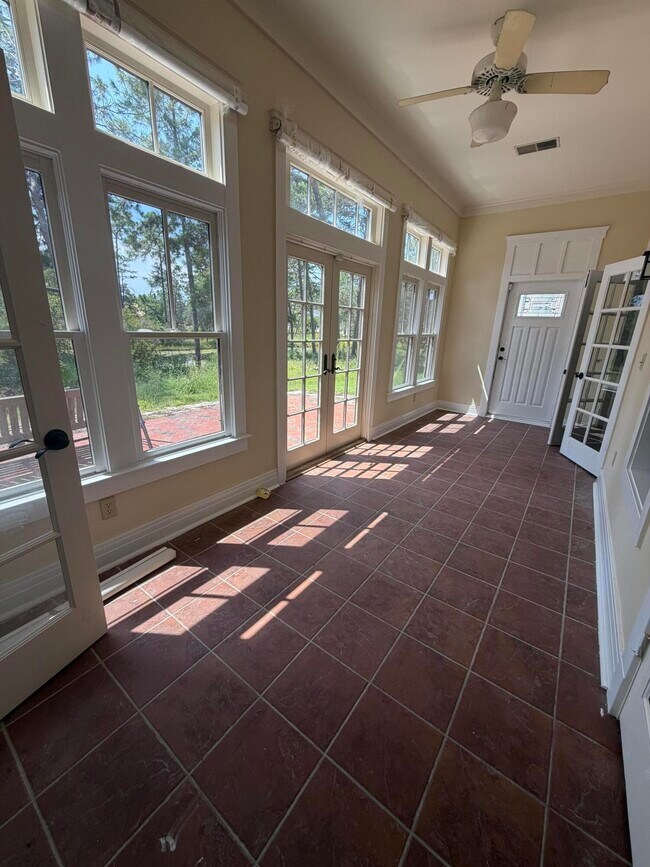 Building Photo - 1511 Tin Cup Ct