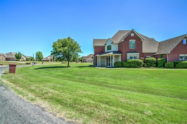 Building Photo - 22525 Lindy Terrace