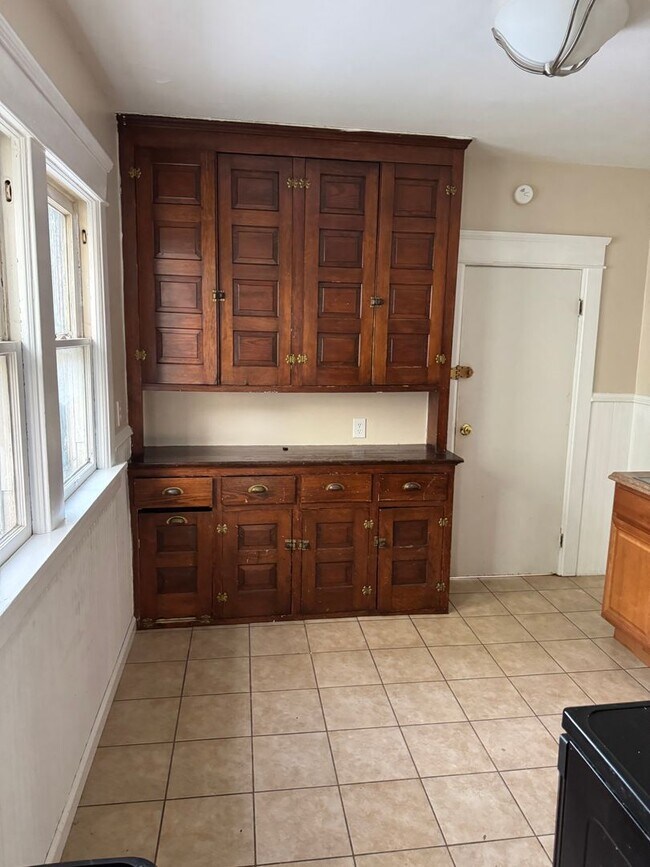 Building Photo - 225 Liberty St