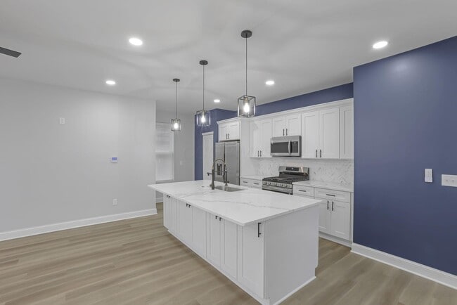 Building Photo - 961 Heyl Ave