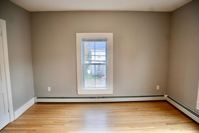 Building Photo - 34 Broadway