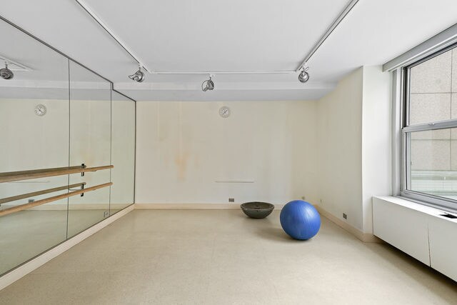 Building Photo - 777 N Michigan Ave