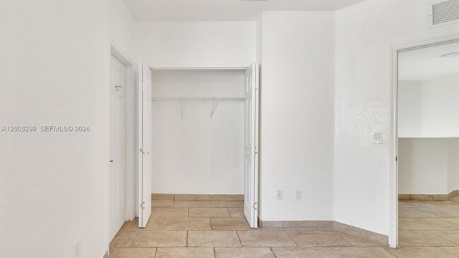 Building Photo - 1916 SE 23rd Ave