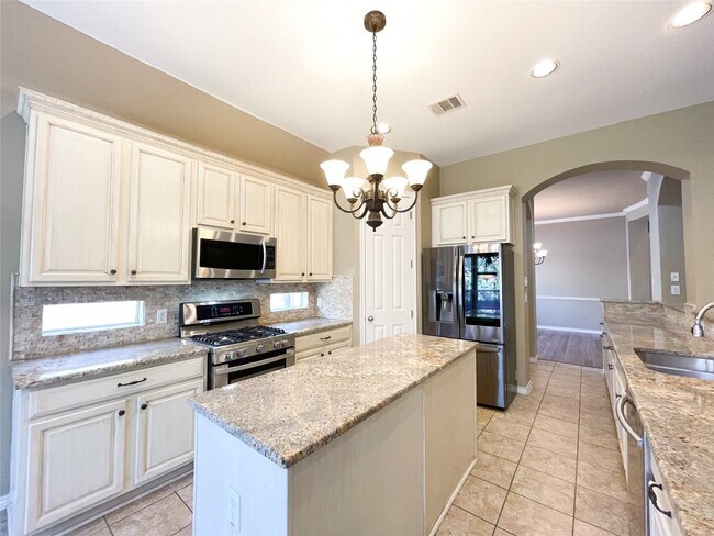 Building Photo - 2605 Tumbling River Dr