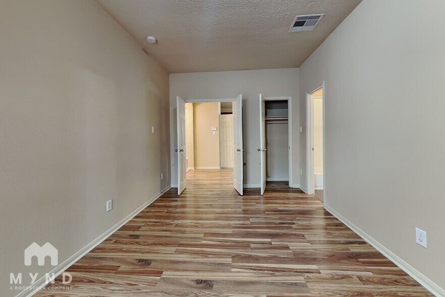 Building Photo - 1411 Cameron Park Ln