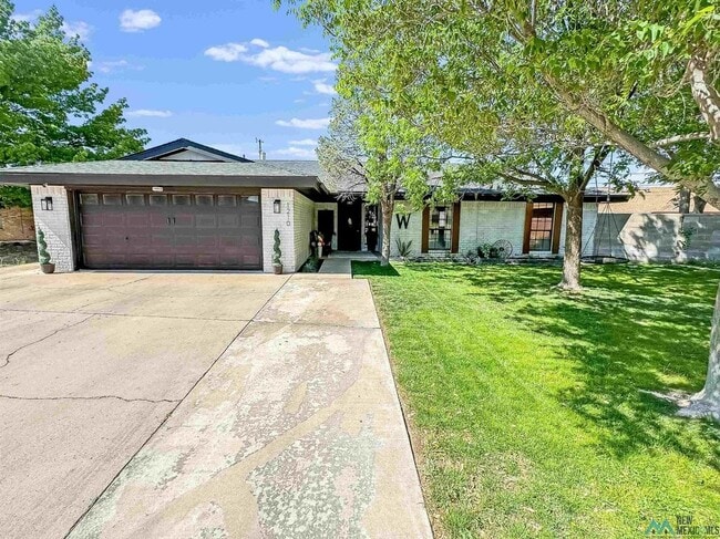 Building Photo - 1210 W Pueblo Ave