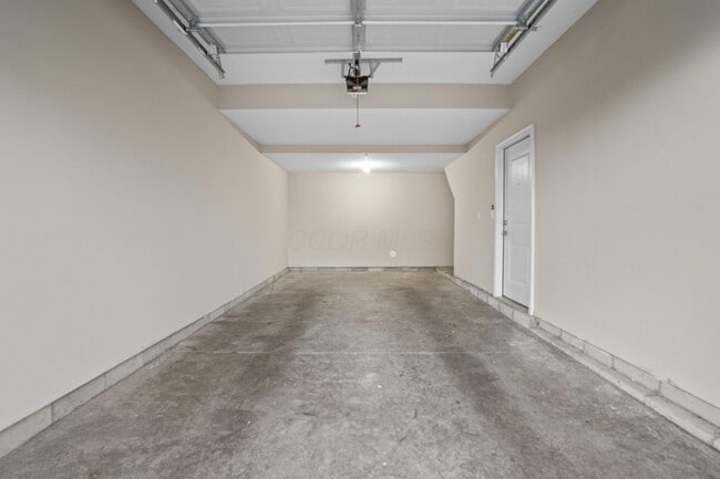 Building Photo - 5140 Foxtail Pine St