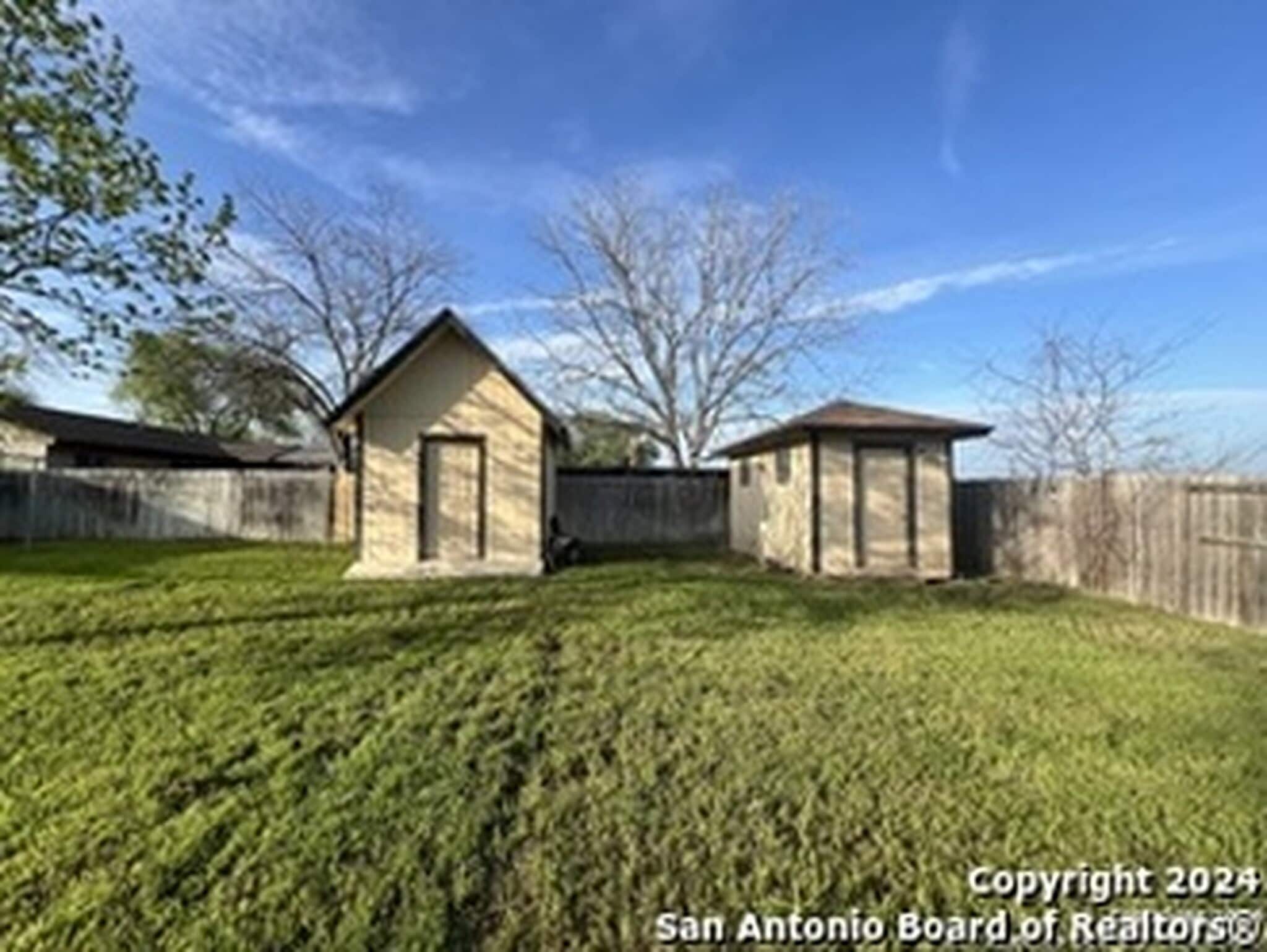 Shed usage Included - 208 Michelle Dr