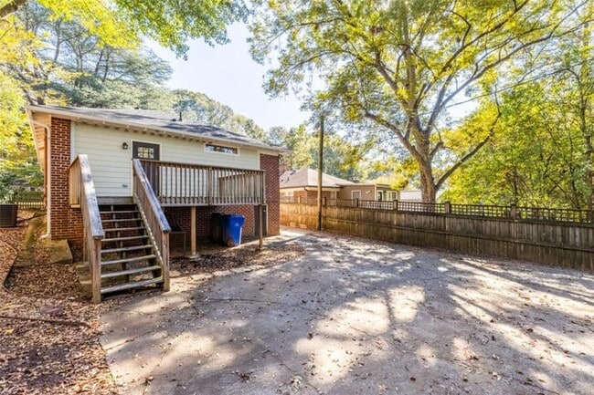 Building Photo - 987 Alloway Pl SE