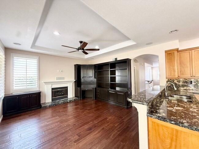 Building Photo - Gated 4 Bedroom 3 1/2 Bath Two Story Home