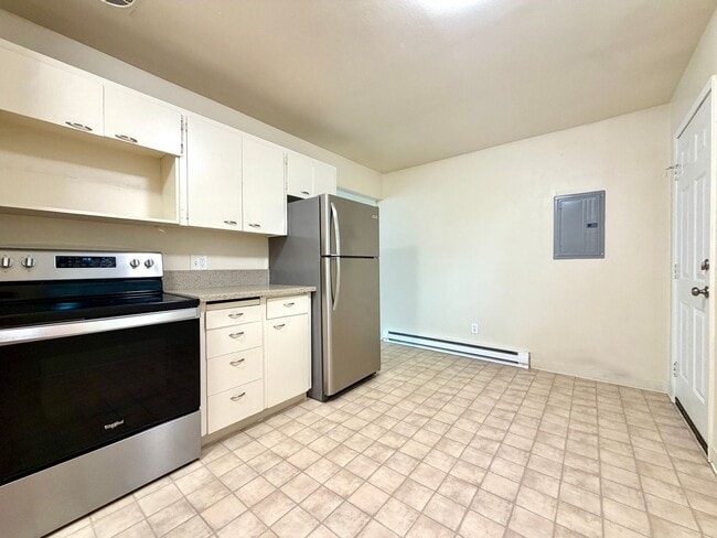 Building Photo - 4624 SE 29th Ave