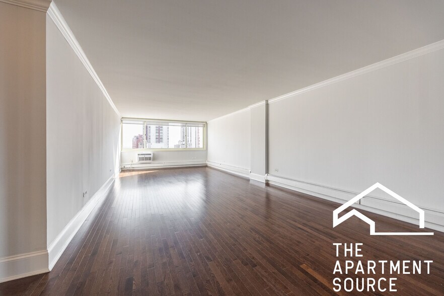 Building Photo - 1337 N Dearborn St