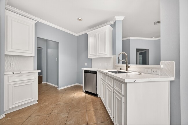 Building Photo - 26806 Shoal Hollow Ct