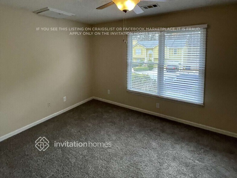Building Photo - 560 Heathgate Dr SW