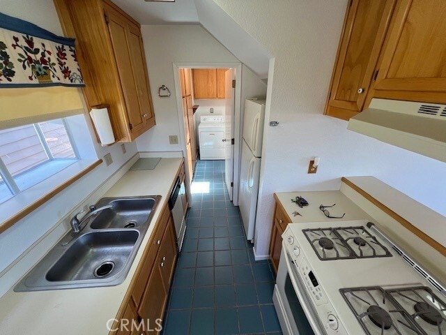 Building Photo - 361 Harvey St