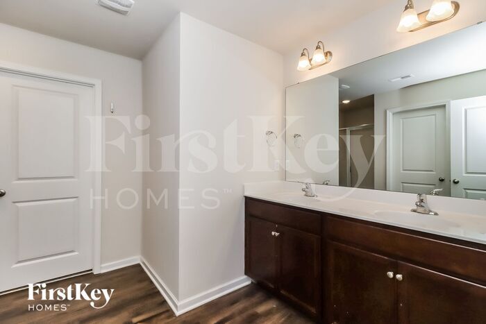 Building Photo - 9422 Village View Ct NW