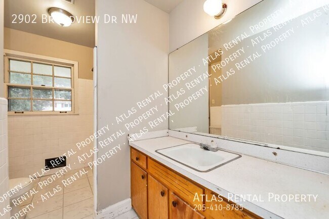 Building Photo - 2902 Broadview Dr NW