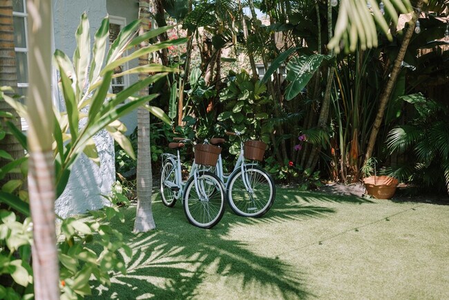 Building Photo - 446 27th St